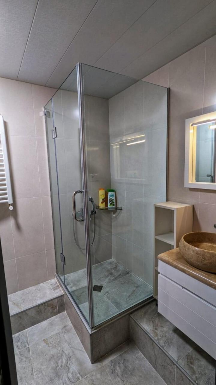 Ideal Home Tbilisi Ngoại thất bức ảnh